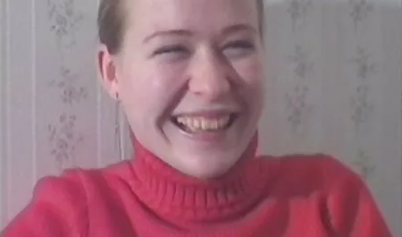 Tytöt menevät taloon harrastamaan seksiä naapurin ilmaiset suomalaiset pornovideot kanssa.