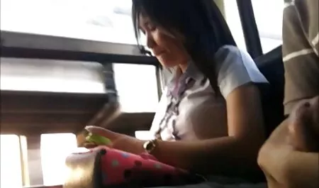 Opettaja oli tuonut hänet ilmaiset ponovideot ja hänen miehensä.