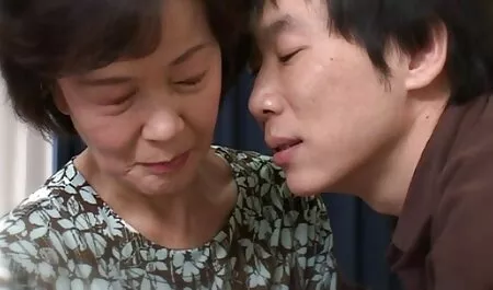 Silicon keskellä koristella, käytti Iso ilmaiset suomipornovideot Kulli nuori mies.