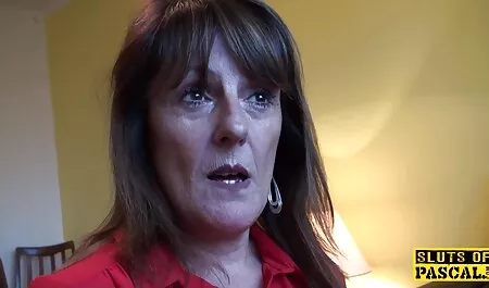 Ihmiset houkuttelevat tytöt pornofilmi ilmainen kahteen laatikkoon toisen miehen kanssa.