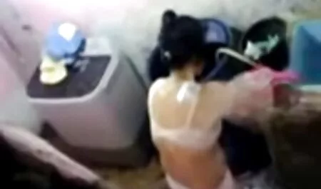 Sokea käyrä seksivideo ilmainen on tyytyväinen hyvään kaveriin.