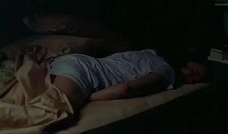 Älykäs opettaja levittää suomalaisia pornoelokuvia rakkaan oppilaansa anaali -