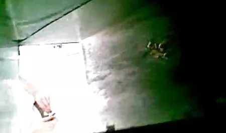 Ovela tyttö rakel liekki pornovideot otti kaverinsa Autonavaimet, ja mies ejakuloi.