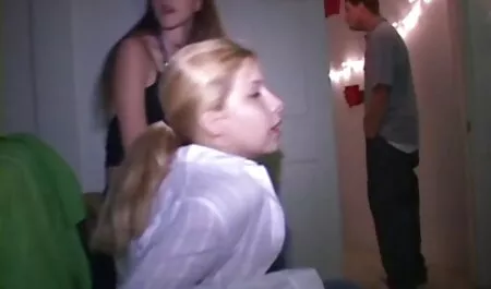 Itsenäisyyspäivän morsian parhaat pornosivut jäi kehään