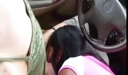 Kaunotar kutsuu Guyn ensimmäistä pornoa ilmaiseksi kertaa kotiin