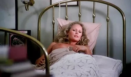 Tämä nainen, haluavat saada rakkautta, pyytää häntä syömään hänet keittiössä oman ilmaiset porno ravintolan.