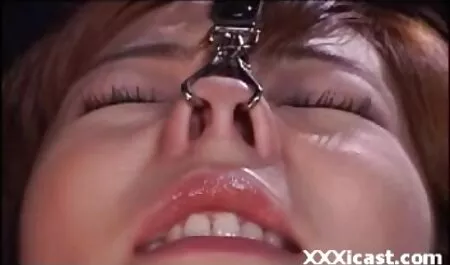 Kiristys sinisilmäisten lasten voimalla Koputtaa ja kuristaa vyö ilmaista pornoa