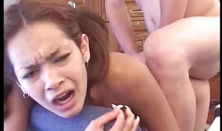 Musta mies puhdistamassa nuoren armeijan pakaroita xxx ilmaisia porno videoita