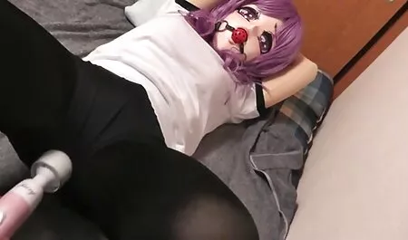 Palasin kaupasta pornovideoita ilmaiseksi ja pidin heti ostokseni lämpimällä merisorsalla.