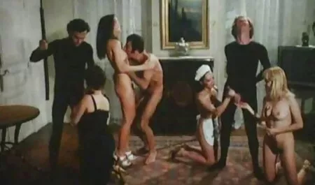 Houkuttelen kaksi luokkatoveria ja olen järjestänyt ryhmän hot his kovaa pornoa duck.