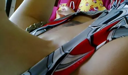 Punainen Phytonyashka ei voi vastustaa pornovideot com suurta jäsentä viereisessä asunnossa