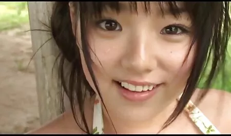 Kaunis ja suomalainen porno mukava tyttö anaali anaali hyväilee.