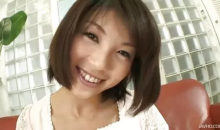 Pari koti porno taikaparille laittoi kylvyn tuolille