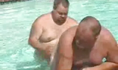 Kuuma se Blondi pornoelokuvia kylpyhuoneessa