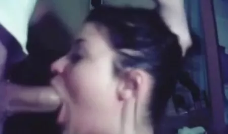 Äitipuoli perse, fetissi, askel askeleelta, istuu eri kohdissa seksitreffit pornovideot