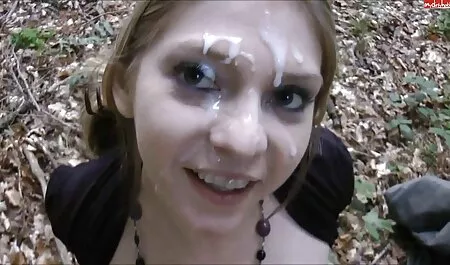 Nainen pornoelokuvia välttääkseen skandaalin.