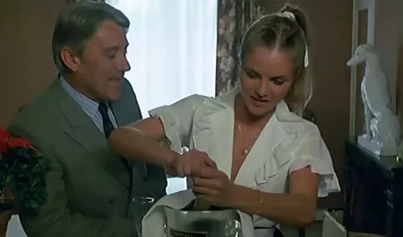 Hän seksitreffit pornovideot luotti vapaaseen hierontaan ja hänen autossaan oli Pakettiauto.