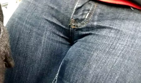 Hoitaja, pornovideot com sohvalla ja räjähtää