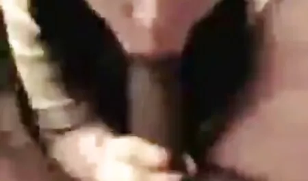 Tyttö oli iloinen kaikkien jäsenten puolesta: molemmat ovat elossa, ja muovia! ilmais porno videot