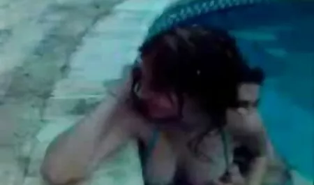 Musiikin tekemisen sijaan opettaja näki opettajan blondin seksi pornoa kanssa.