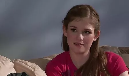 Opettaja ei vain auta koulussa, vaan myös edistää suomalaiset pornovideot hyvää kohtaloa