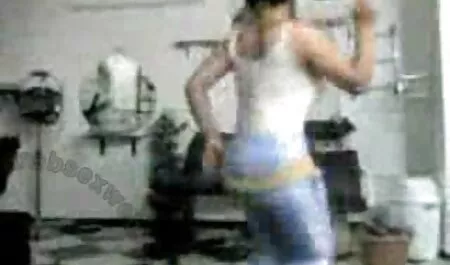 Punainen 18 vuotias tyttö yrittää Orja ensimmäinen vilaus ensimmäistä kertaa ilmaiset pornoleffat