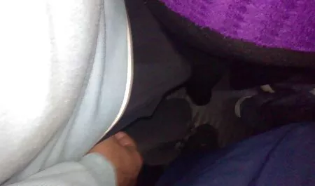 Kutsui seksiä porno tytön valokuvaajille ladata kuvia ja kiinnittää huomiota hänen kukko