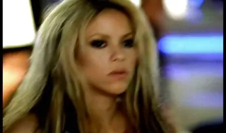 Opiskelijat seisoivat jäsen läpinäkyvä jamina porno lasi ja huippuosaamista