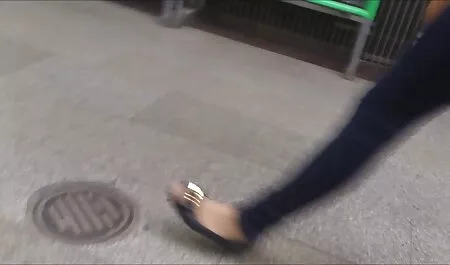 Katso pornovideoita ilmaiseksi joulut, Toimistojoulu, talonmies