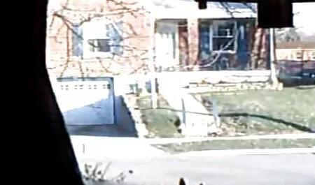 Seksiä, ime munaa ja näytä sitten ystävillesi, että pornoelokuvia hän rakastaa naamiota.