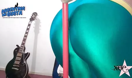 Poika lähetti ilmais porno tyttöystävänsä tappelemaan.