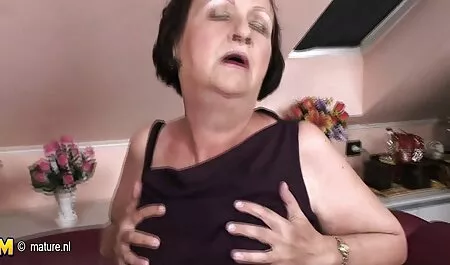 Personal trainer treenin suomalainen porno jälkeen potkaisee urheilijaa