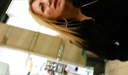 Naapuri syö ilmaiset pornoleffat kauniin brunetin ja Itsetyydytys hattu.